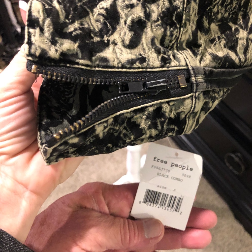 Free People Cropped Jacket - Picture 7 of 8